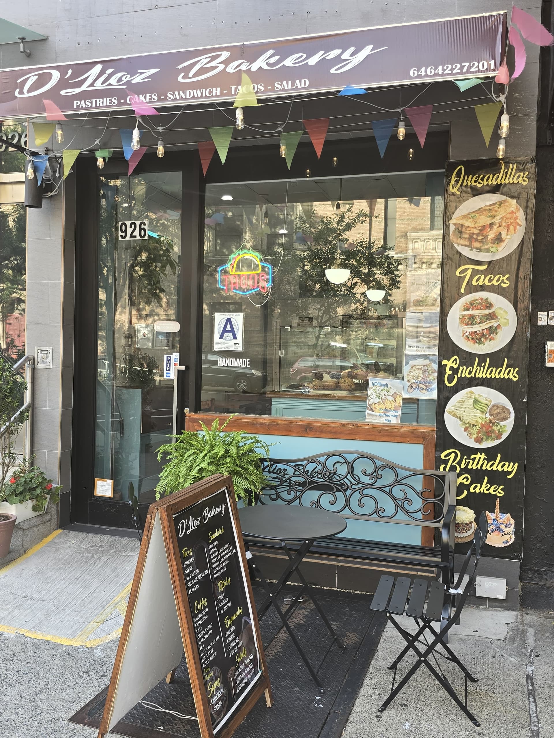 Interior de D'Lioz BAker